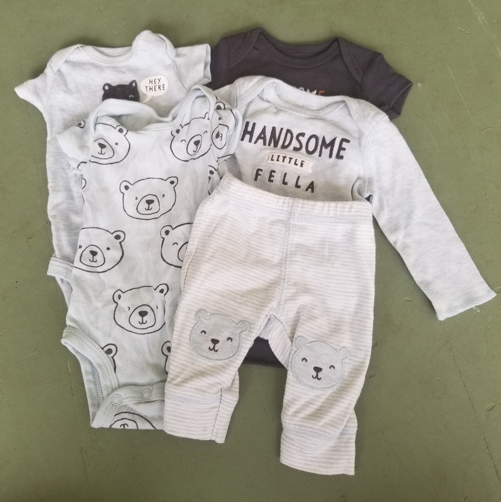 ❌SOLD❌Carters NB Bear Set